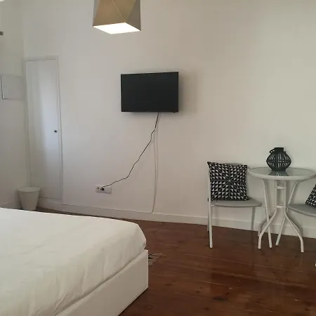 Beworld Room's And Casa de hóspedes Lisboa