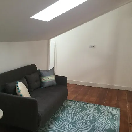 Beworld Room's And Πανσιόν