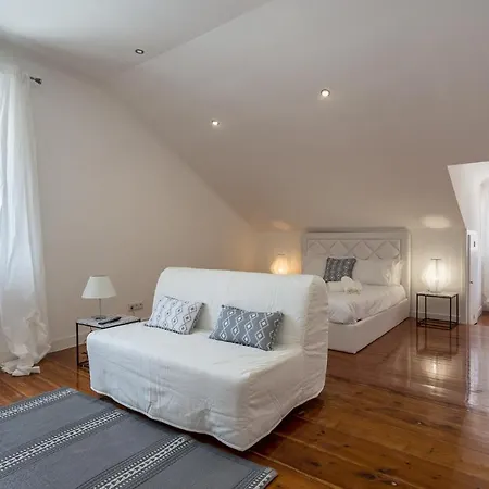 Beworld Room's And Guest house *